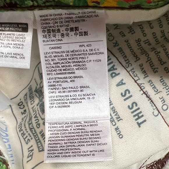 Levi's Pokemon Garden Denim Jeans Straight Size 32X32 - Picture 9 of 9